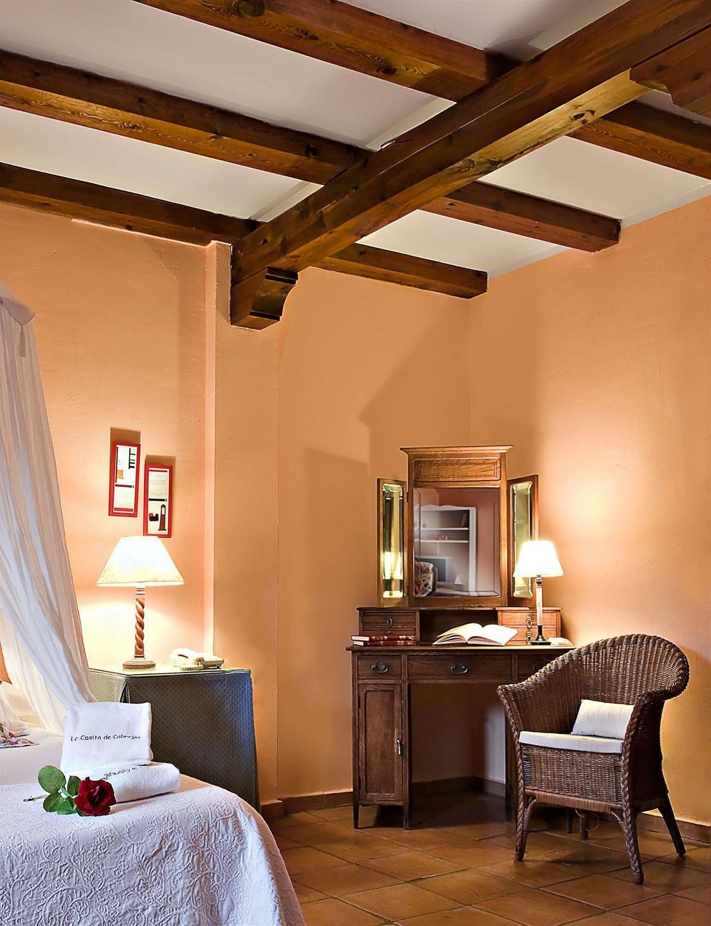 Hotel La Casita De Cabrejas Fuentenava De Jabaga Exteriér fotografie